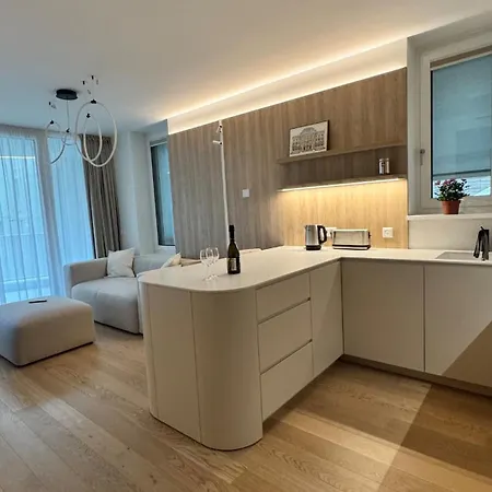 Vydrica Luxury In Location *