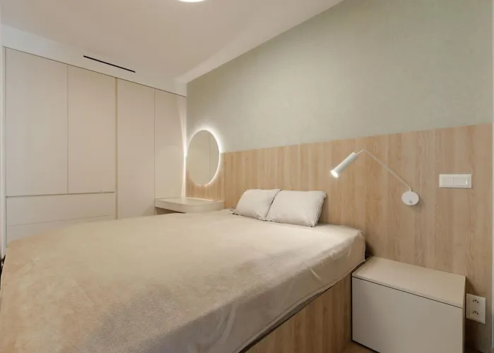 Vydrica Luxury In Location Apartment Bratislava